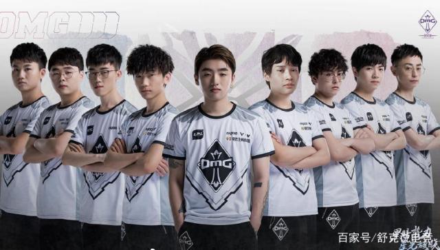 饱受膝伤折 饱受膝伤折